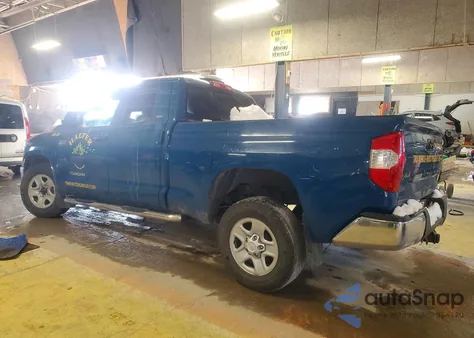 2019 Toyota Tundra Double Cab Sr z USA, uszkodzony, nr VIN 5TFUW5F10KX809750